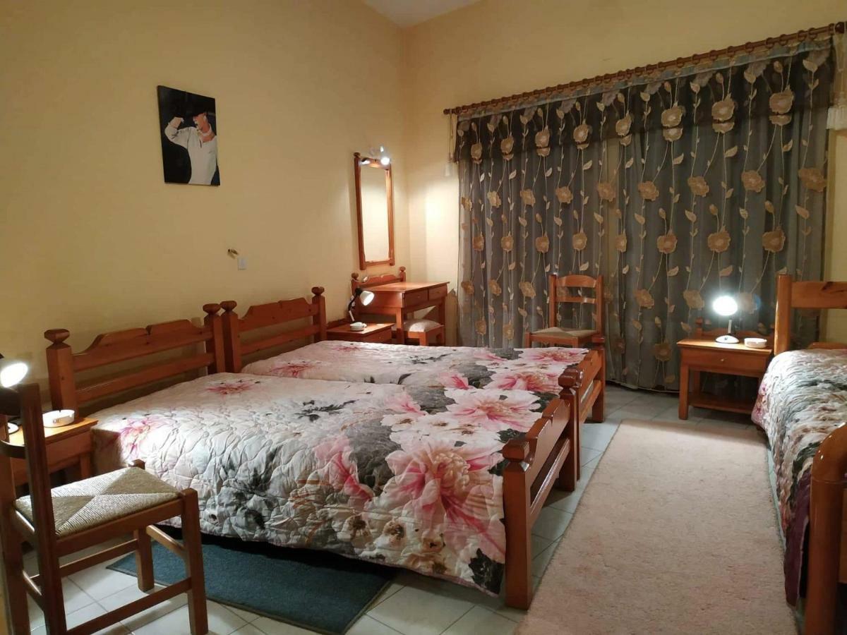 Hotel Piso Alonia Arachova Esterno foto