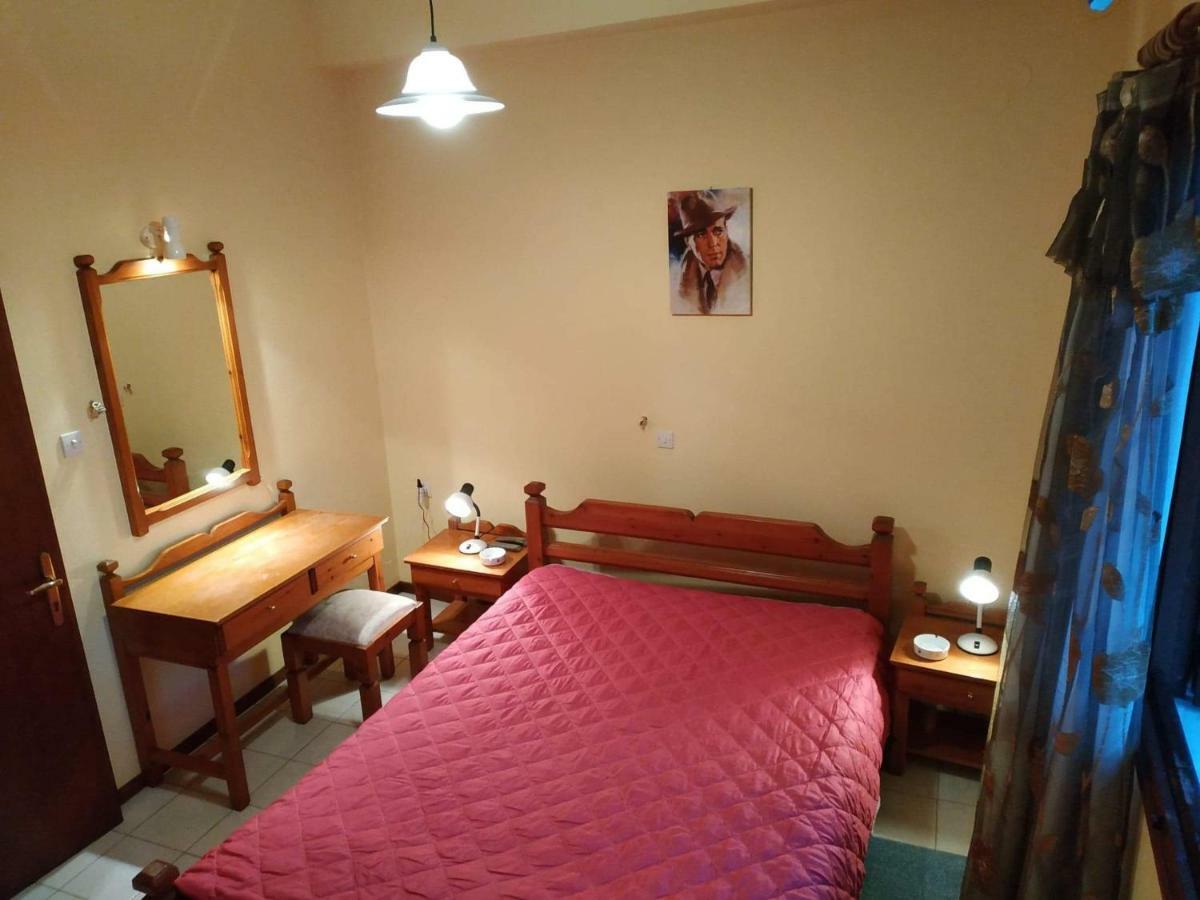 Hotel Piso Alonia Arachova Esterno foto